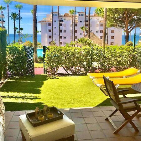 Sitio de Calahonda Mi Capricho, Beachfront, Grownfloor, Private Garden & Terrace מראה חיצוני תמונה