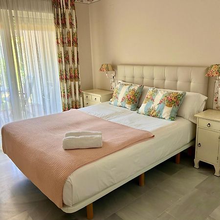 Sitio de Calahonda Mi Capricho, Beachfront, Grownfloor, Private Garden & Terrace מראה חיצוני תמונה