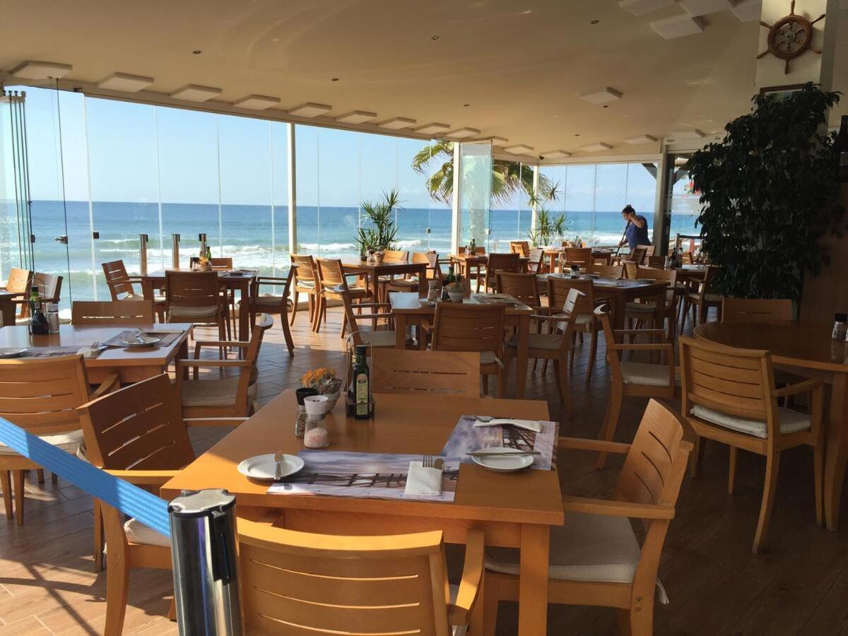 Sitio de Calahonda Mi Capricho, Beachfront, Grownfloor, Private Garden & Terrace מראה חיצוני תמונה