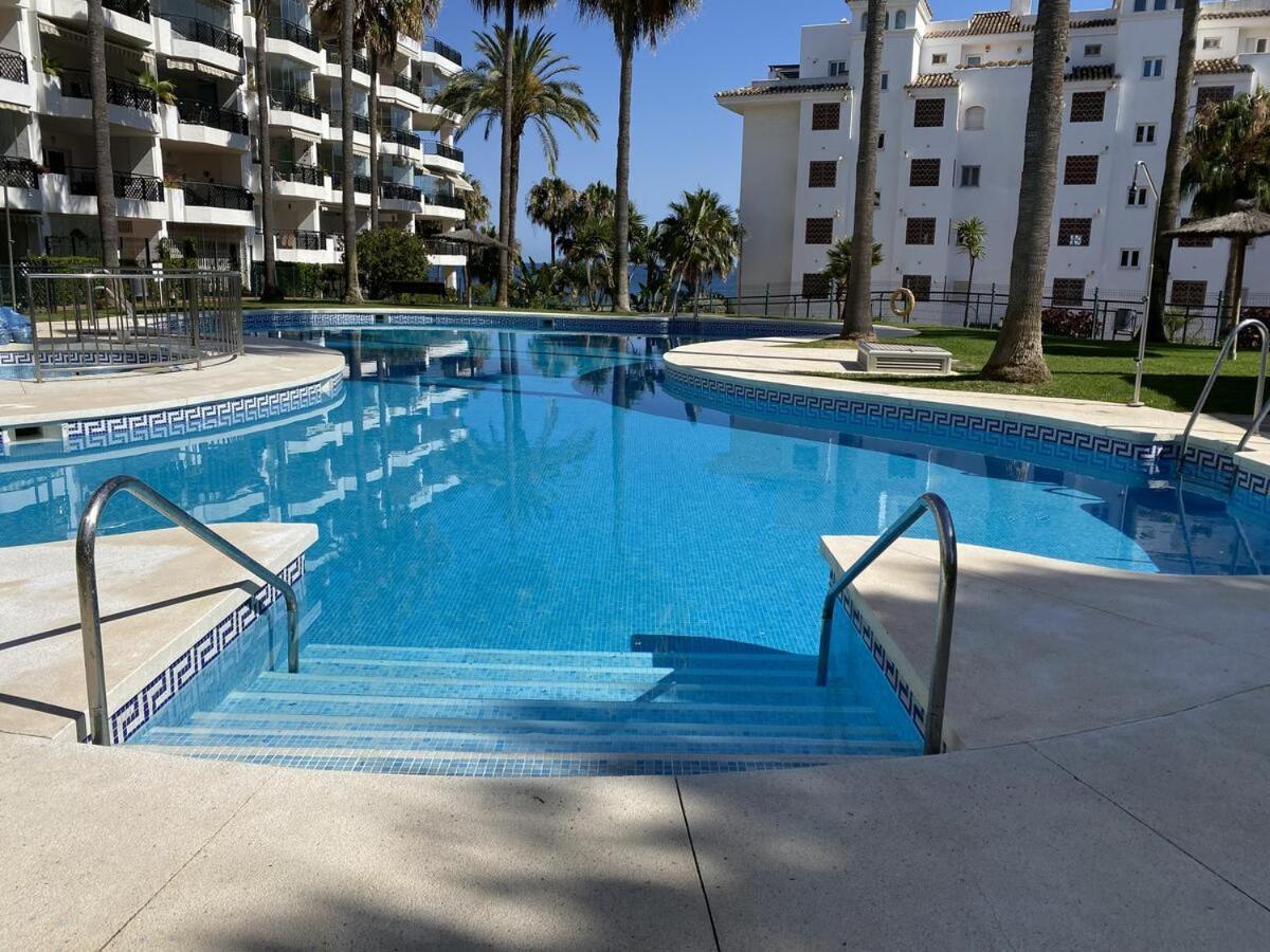 Sitio de Calahonda Mi Capricho, Beachfront, Grownfloor, Private Garden & Terrace מראה חיצוני תמונה