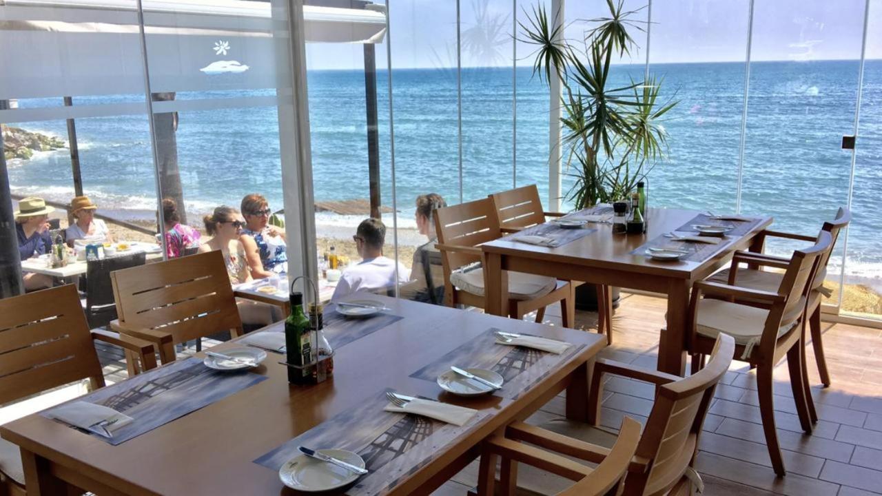 Sitio de Calahonda Mi Capricho, Beachfront, Grownfloor, Private Garden & Terrace מראה חיצוני תמונה