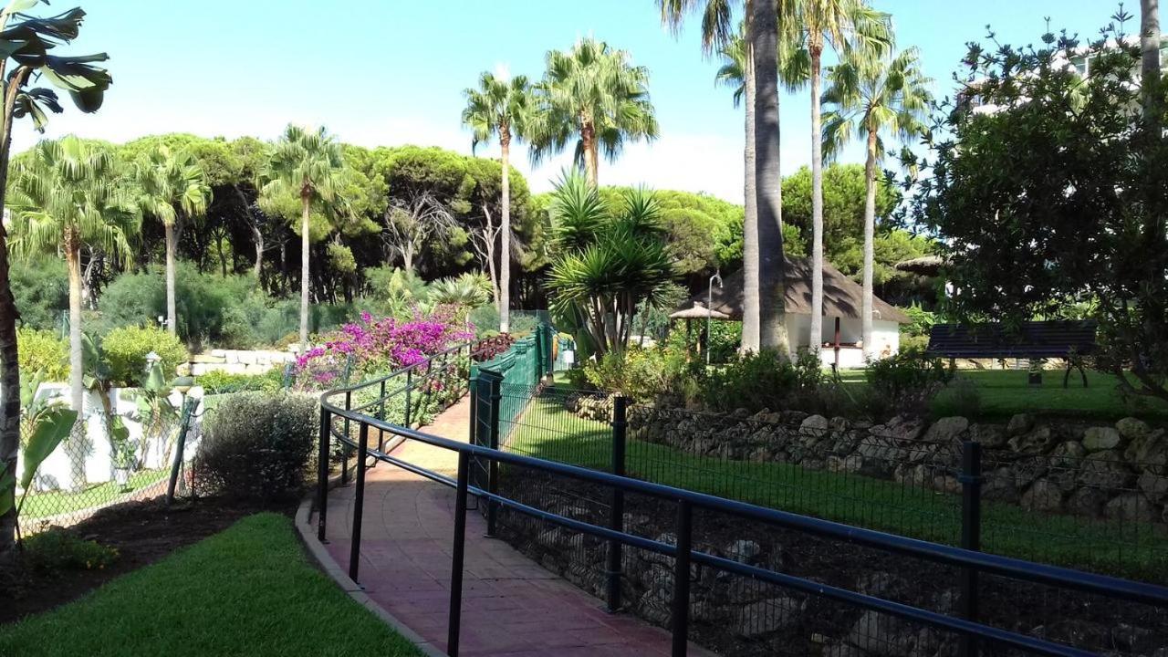 Sitio de Calahonda Mi Capricho, Beachfront, Grownfloor, Private Garden & Terrace מראה חיצוני תמונה